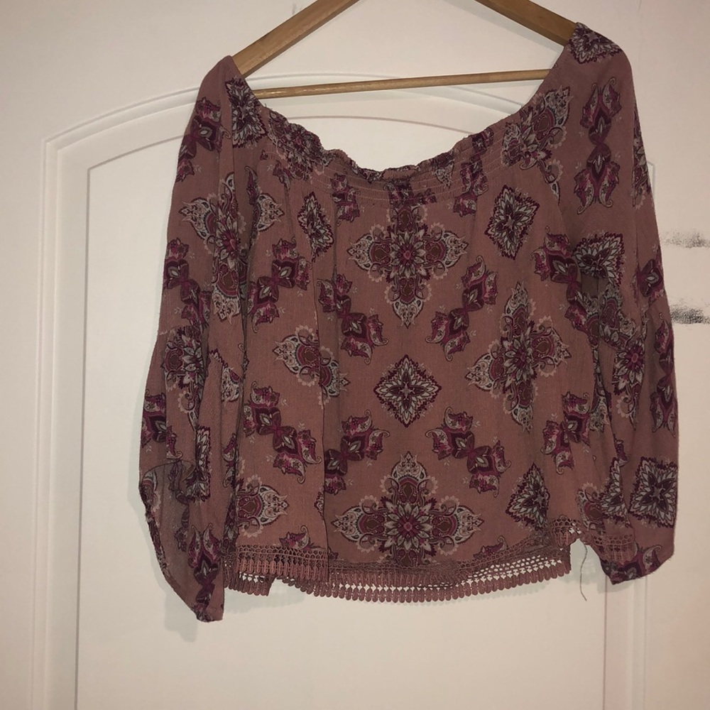 Off-the Shoulder blouse